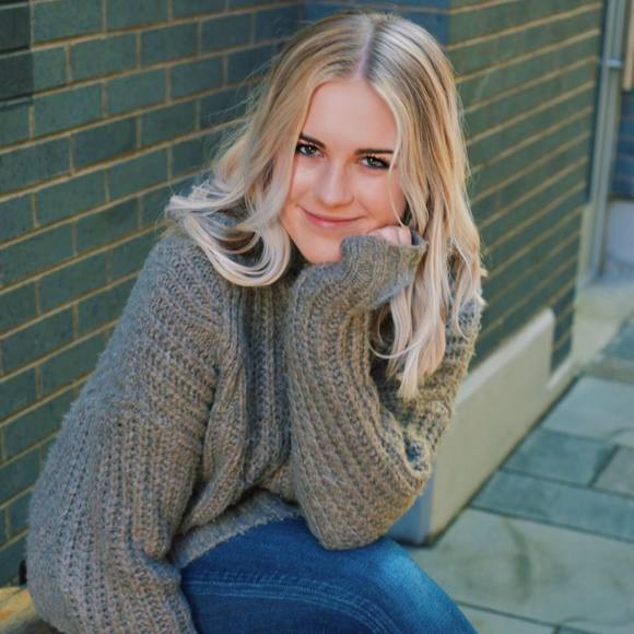 Meet your Posher, Katherine - Picture 1 of 1